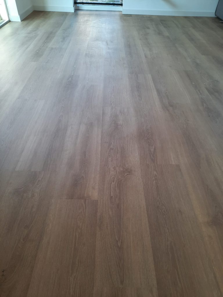 PVC mflor River Oak gelegd in Coevorden