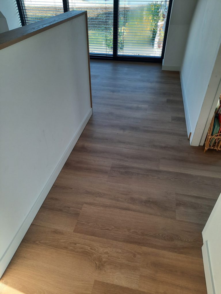 PVC mflor River Oak gelegd in Coevorden